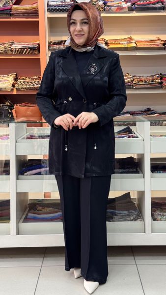 Beli Büzgü Ve Broş Detaylı Blazer Takım Siyah / 3021