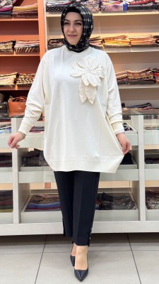 Büyük Çiçek Detaylı Triko Tunik Krem/12550 - Thumbnail
