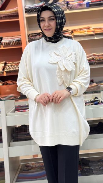 Büyük Çiçek Detaylı Triko Tunik Krem/12550
