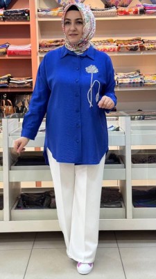  - Çiçek Taş Detaylı Çilek Kumaş Gömlek Tunik Saks/7454