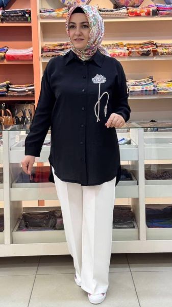 Çiçek Taş Detaylı Çilek Kumaş Gömlek Tunik Siyah/7454