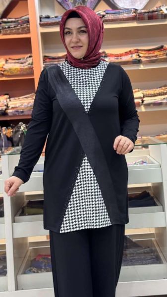 Deri Ve Pul Detaylı Pantolonlu Takım Siyah/2020