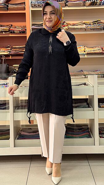 Dik Yaka Jakarlı Taşlı Tunik Siyah/26202 