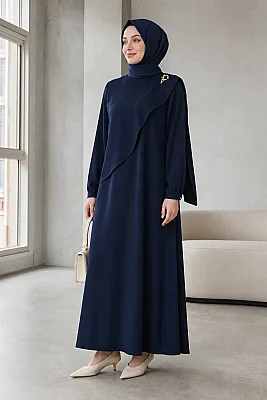 Esswap - Omzu Pelerinli Broş Detaylı Elbise Lacivert/2613526 