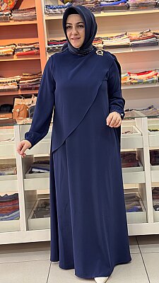 Omzu Pelerinli Broş Detaylı Elbise Lacivert/2613526 - Thumbnail