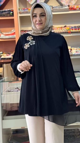 Eliz Broş Detaylı Pantalonlu Takım Siyah/2517113