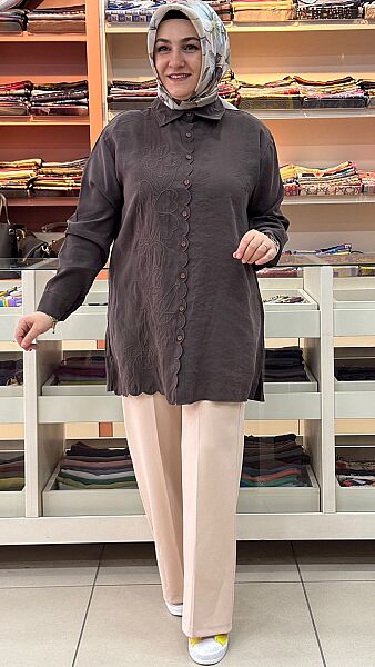 Fırfır Desen Çiçek Nakış İşlemeli Gömlek Tunik Kahverengi/260107