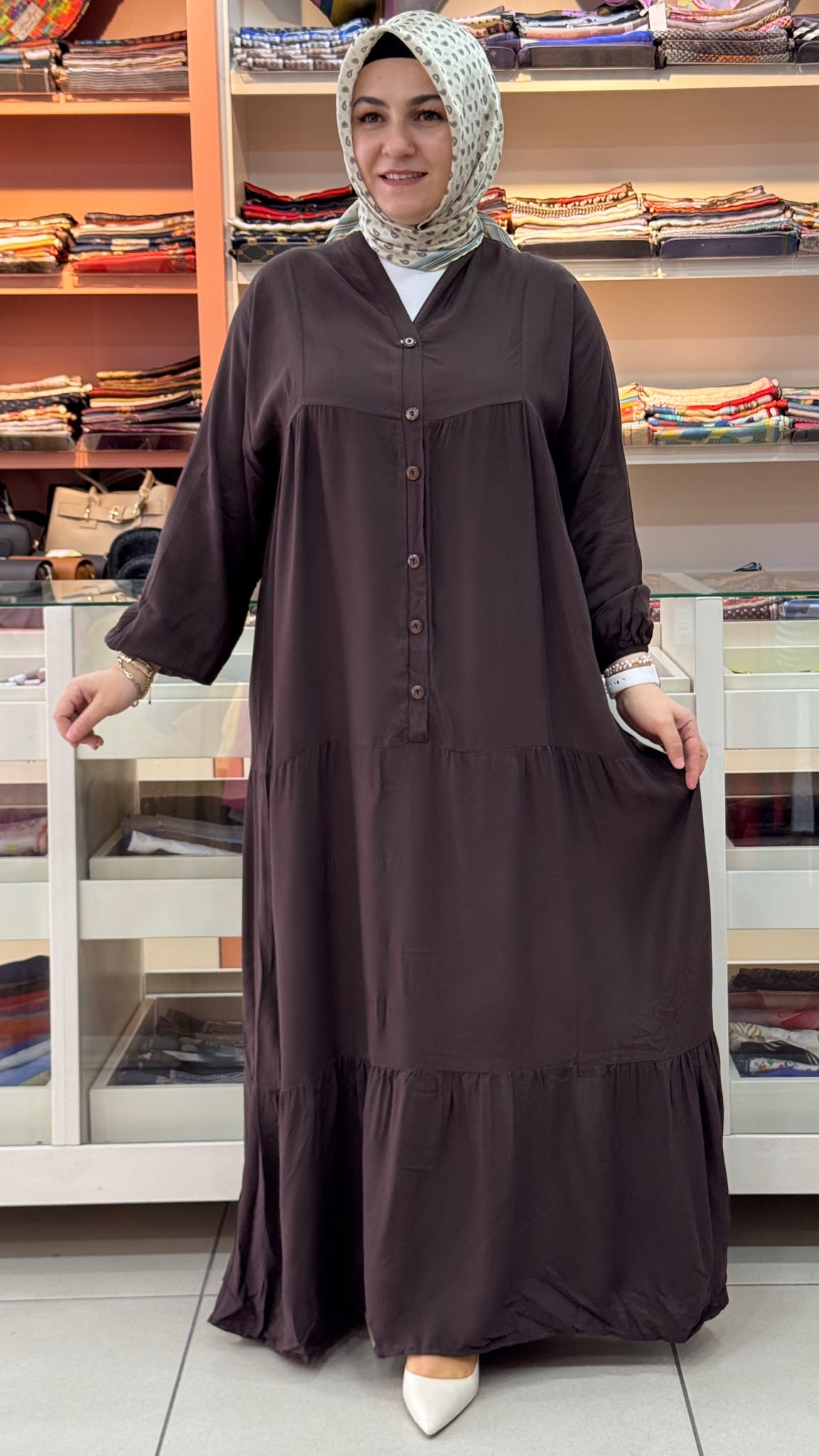 İnza Moda - Fırfır Detaylı Yarım Düğmeli Elbise Kahve / 1392