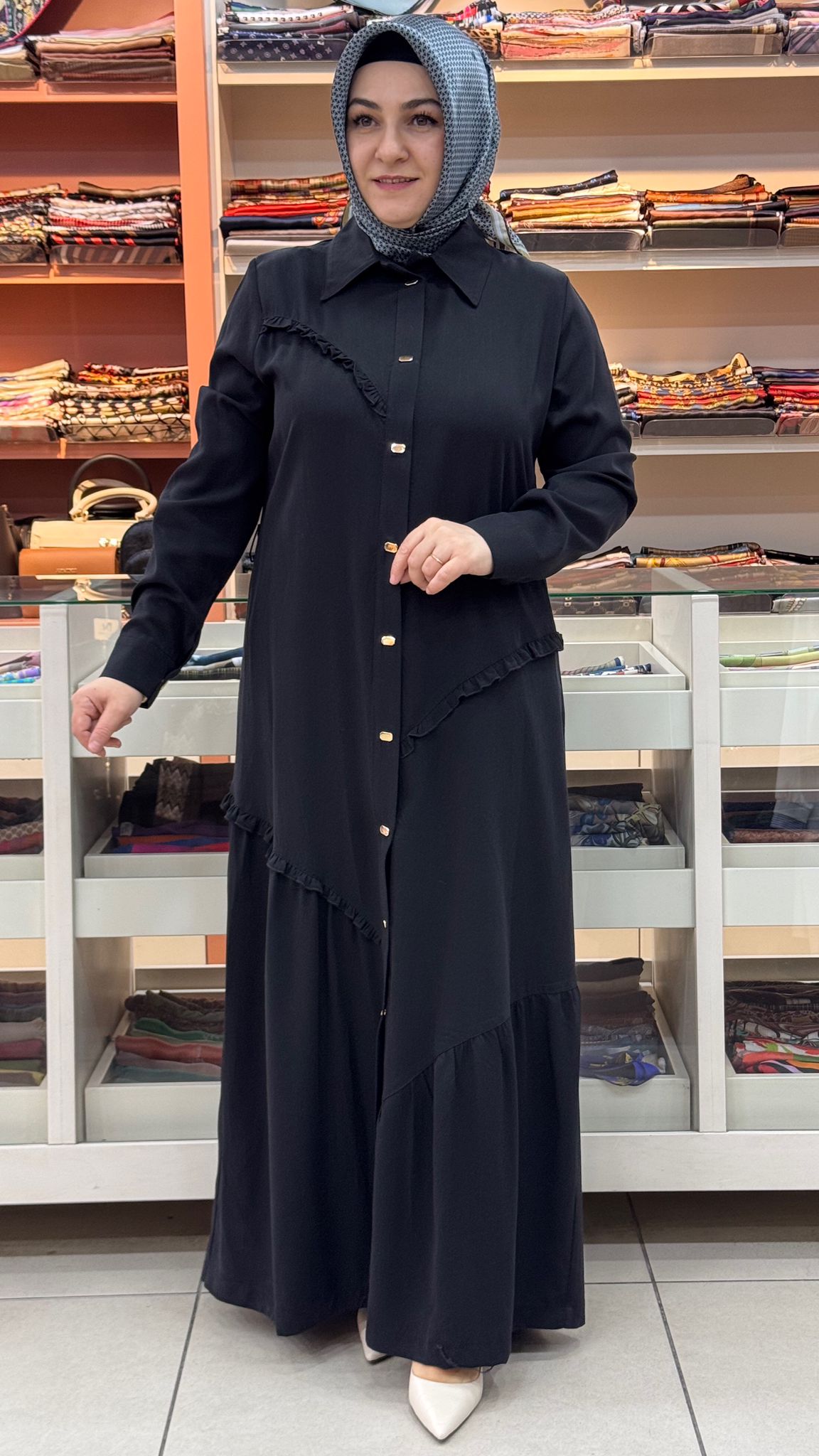 Berelance - Fırfır Ve Düğme Detaylı Elbise Siyah/1175