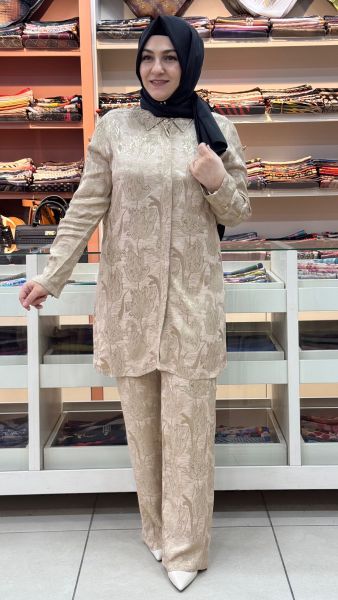 Gül Düğmeli Jakarlı Takım Bej/6078