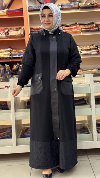Kapitone Detaylı Kapşonlu Kap Siyah/3576