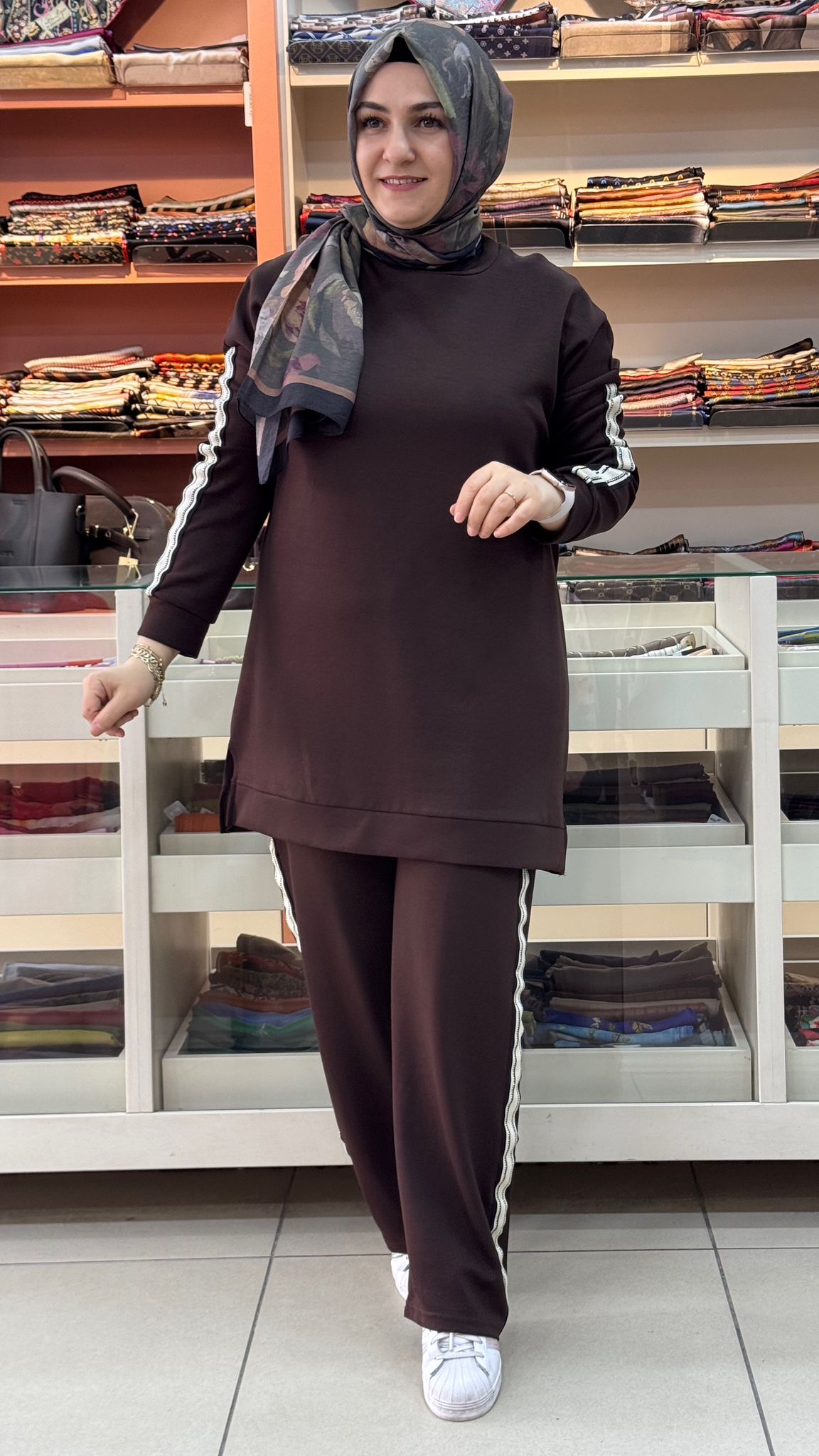 İnza Moda - Kenarları Taş Detaylı Takım Kahve/1885