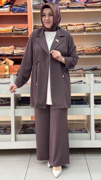 Kruvaze Yaka Belden Büzgülü Broşlu Takım Kahverengi/2602