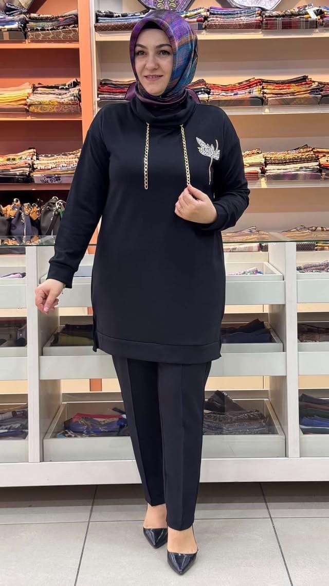 inza moda - Lale Taş Detaylı Yaka Tunik Siyah/1861