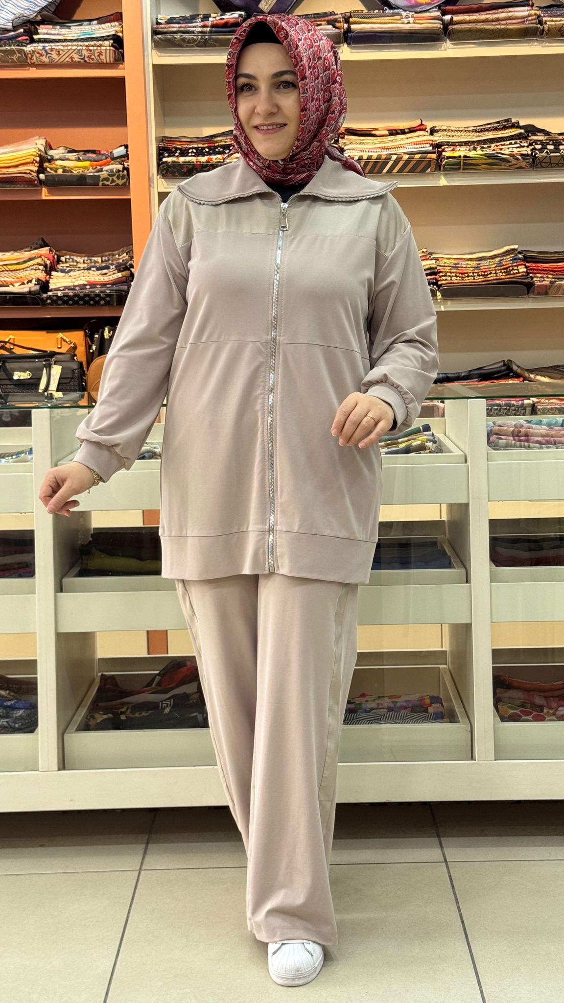 Puane - Paraşüt Detaylı Fermuarlı Pantolonlu Takım Taş/144210