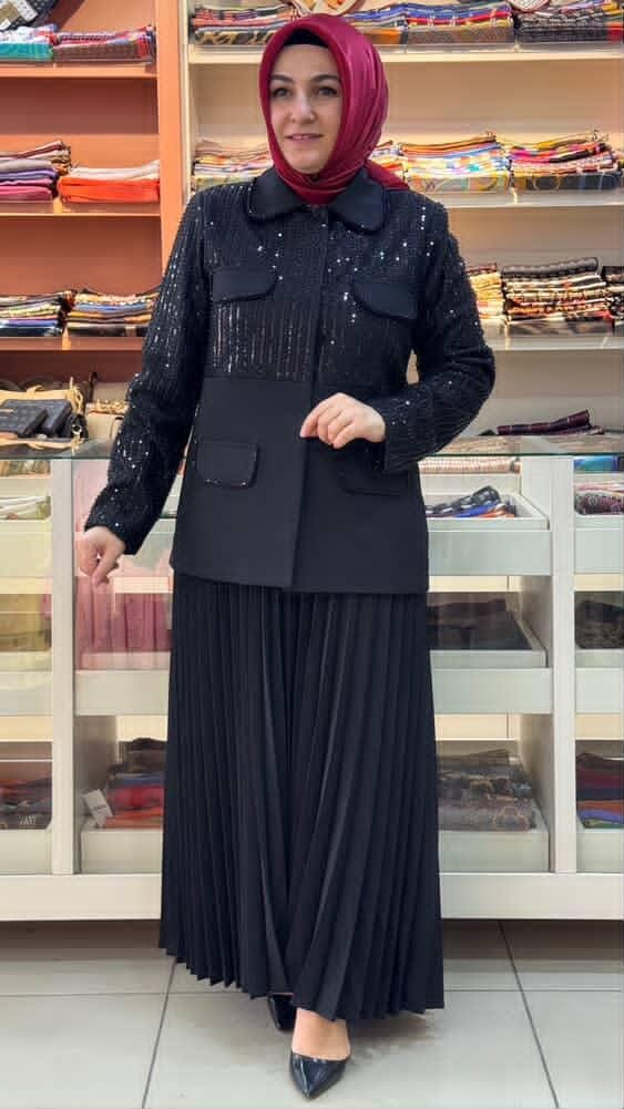 Perimoda - Pul Ve Boncuk İşlemeli Etekli Takım Siyah/20280