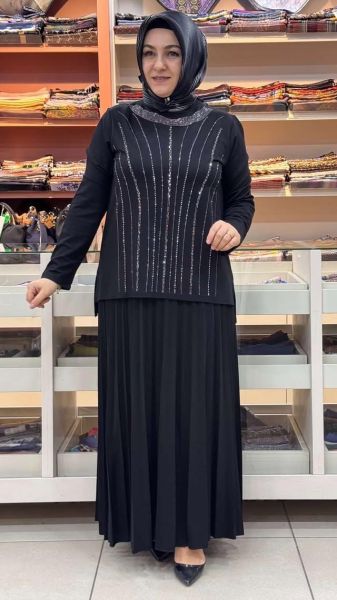 Taş Detaylı Etekli Takım Siyah/2019