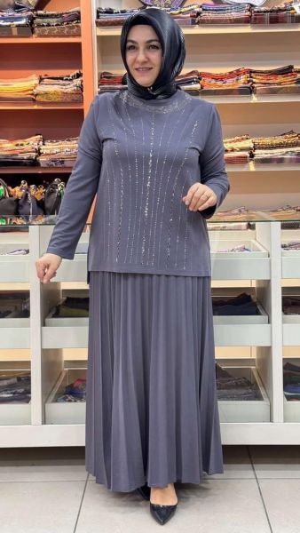 Taş Detaylı Etekli Takım Gri/2019