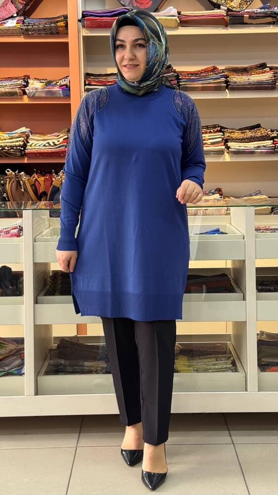  - Taş Detaylı Merserize Triko Tunik Saks/1836