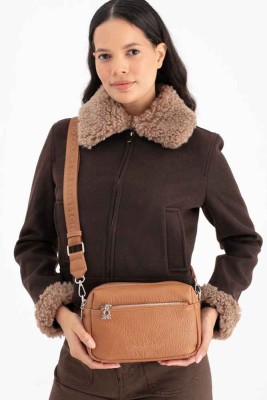 United Colors Of Benetton Kol Çantası Taba/1669 - Thumbnail