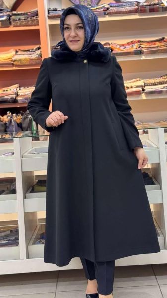 Yakası Kürk Detaylı Kaban Siyah/4420