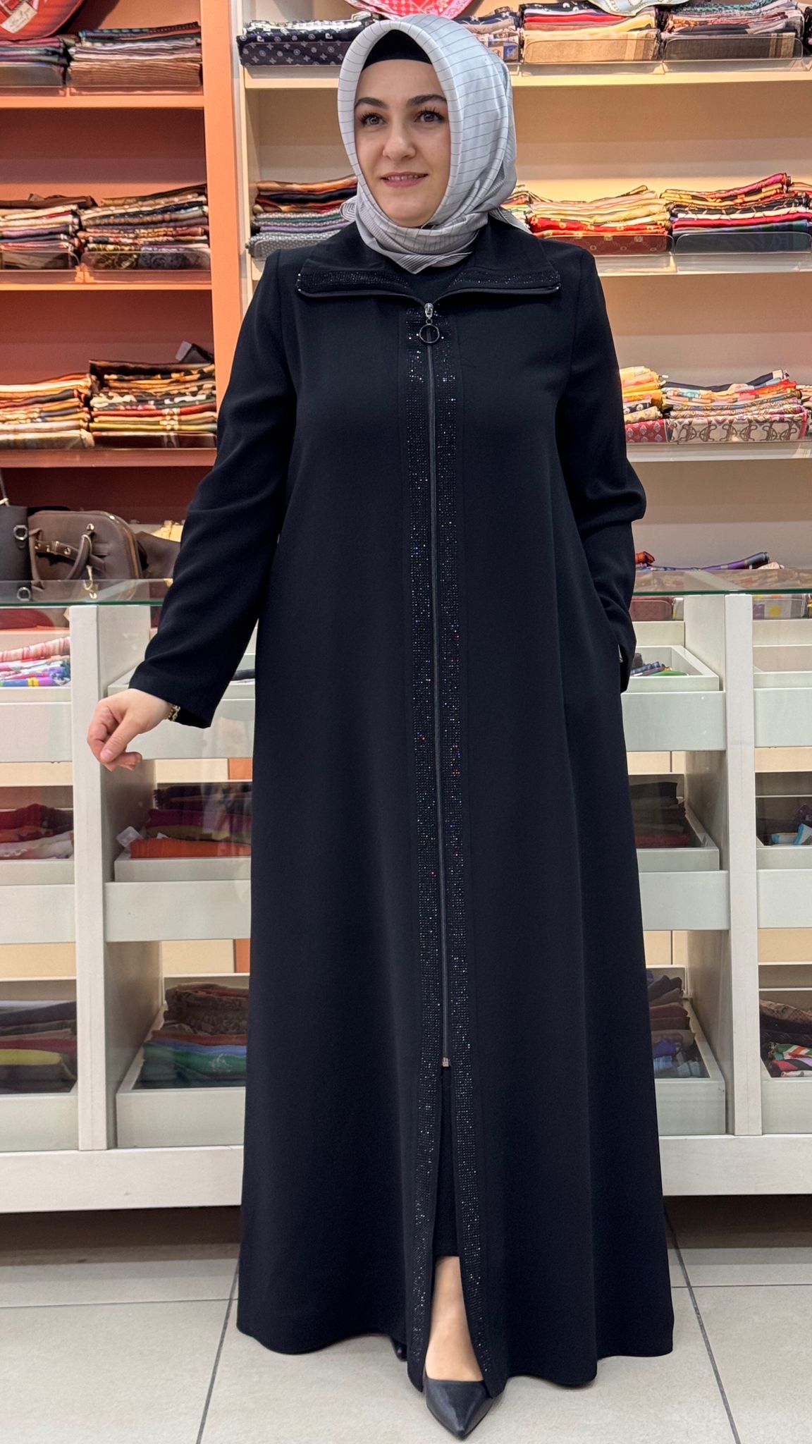 sar moda - Yakası Taşlı Ferace Siyah/9017