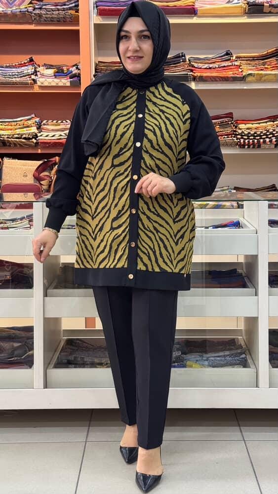 Armine Trend - Zebra Tül Detaylı Çıtçıtlı Tunik Yağ Yeşili/5211